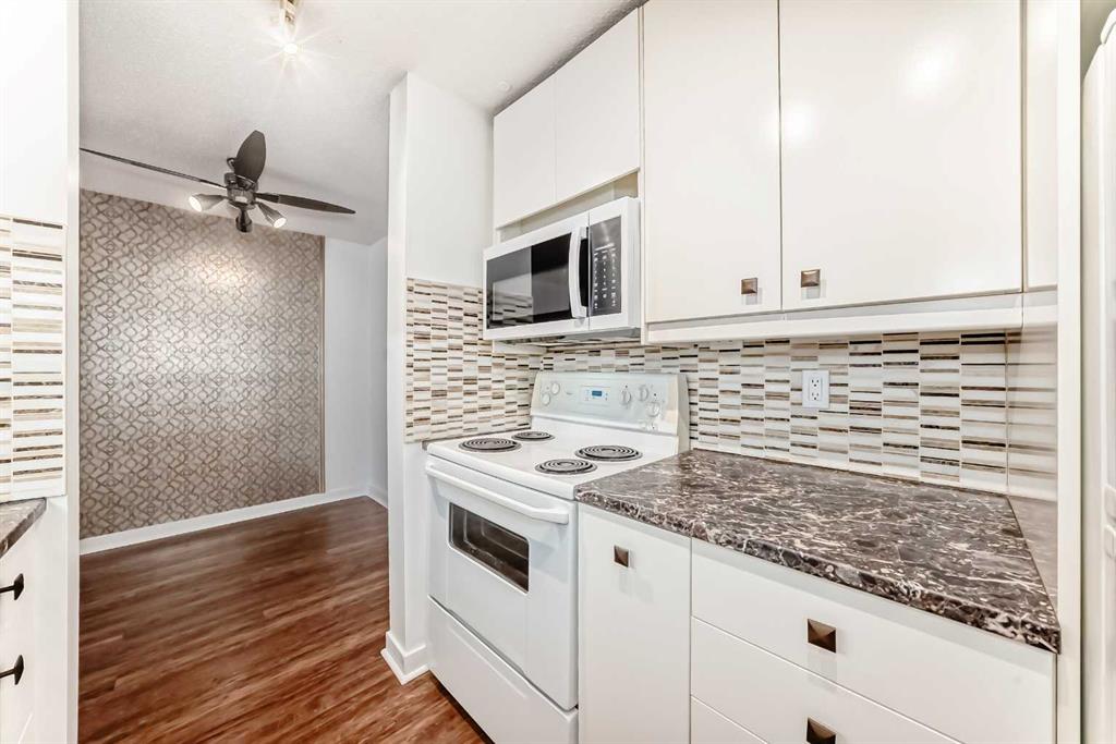 Fifth View of 208, 20 Dover Point SE, Dover, Calgary, Alberta, T2B 3K3