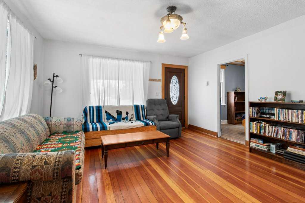 Fourth View of 4025 46 Street , Grandview, Red Deer, Alberta, T4N 1M3