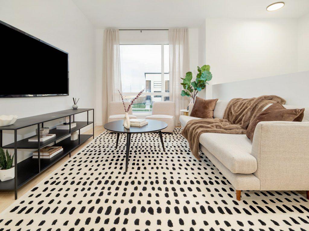 2910 47 Street S, A2277879, Alberta,