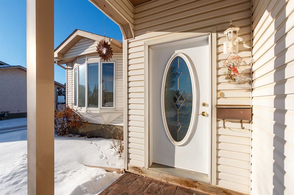 Fifth View of 5412 61 Avenue , NONE, Olds, Alberta, T4H 1V3