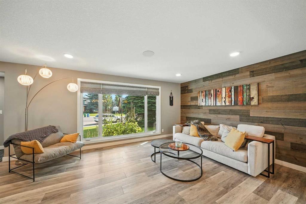 Fifth View of 6 Wiltshire Place , West Park, Red Deer, Alberta, T4N 6B7