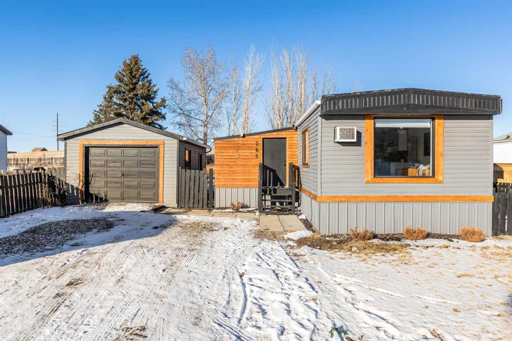 Third View of 265 Fleet Street SW, SW Hill, Medicine Hat, Alberta, T1A7Z4