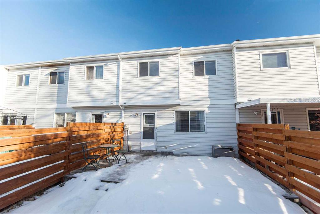 Fourth View of 210 Northey Avenue , Normandeau, Red Deer, Alberta, T4P 3J6