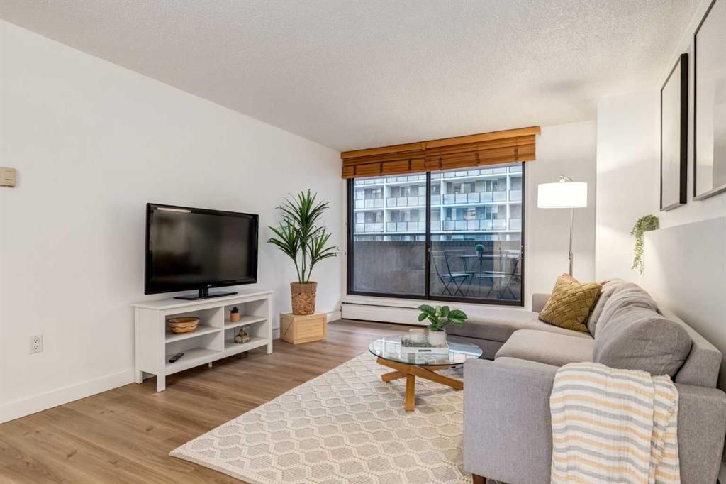 Fourth View of 206, 718 12 Avenue SW, Beltline, Calgary, Alberta, T2R 0H7
