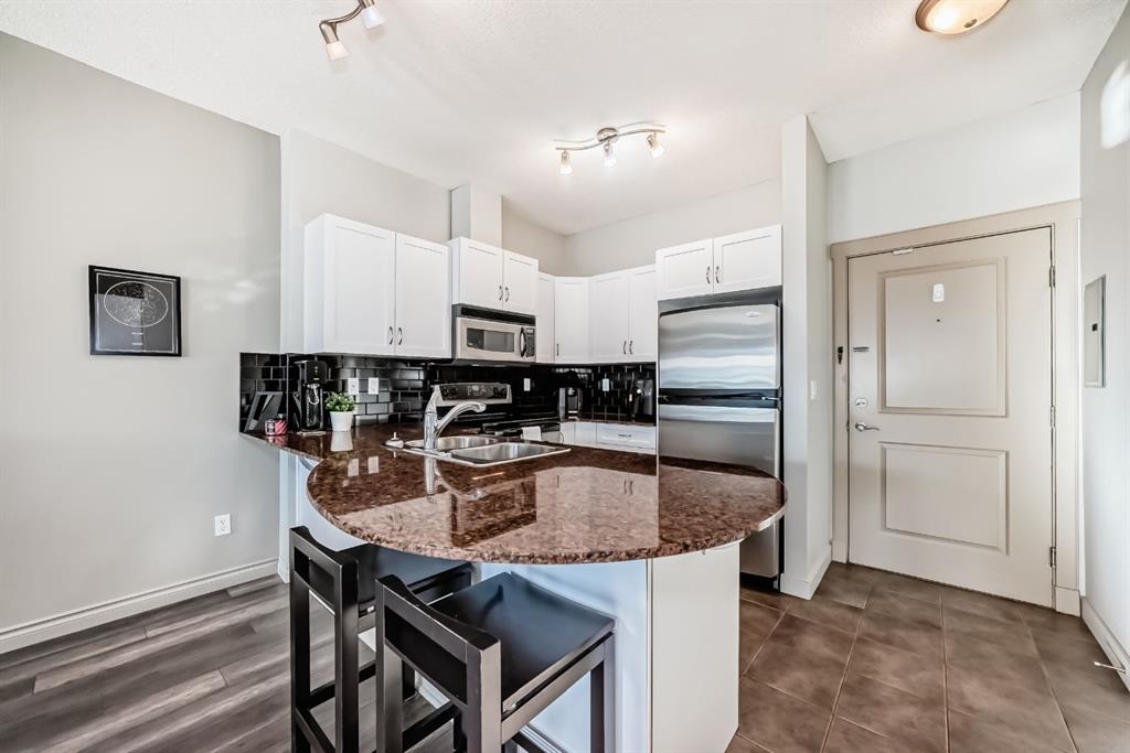 Fourth View of 3304, 11811 Lake Fraser Drive SE, Lake Bonavista, Calgary, Alberta, T2J7J1