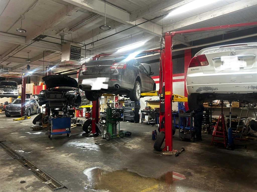 933A 48 Avenue SE, A2278091, Alberta,