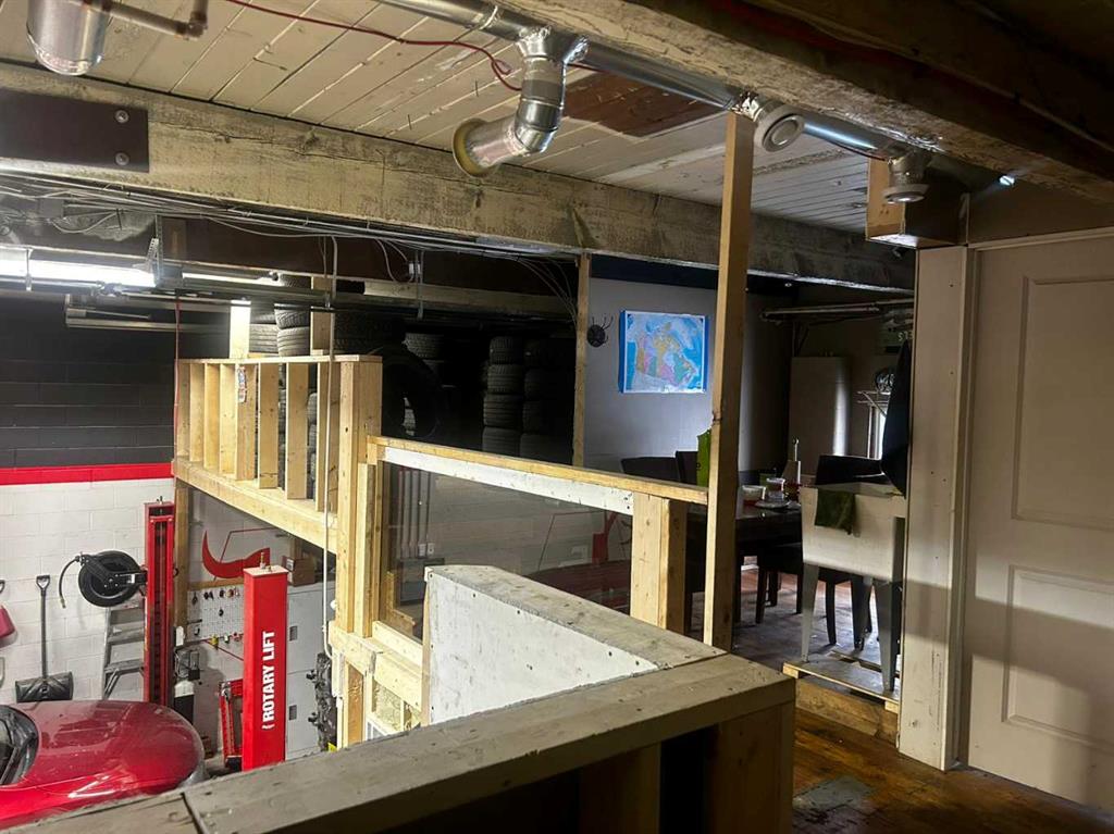 Fourth View of 933A 48 Avenue SE, Highfield, Calgary, Alberta, T2G2A7