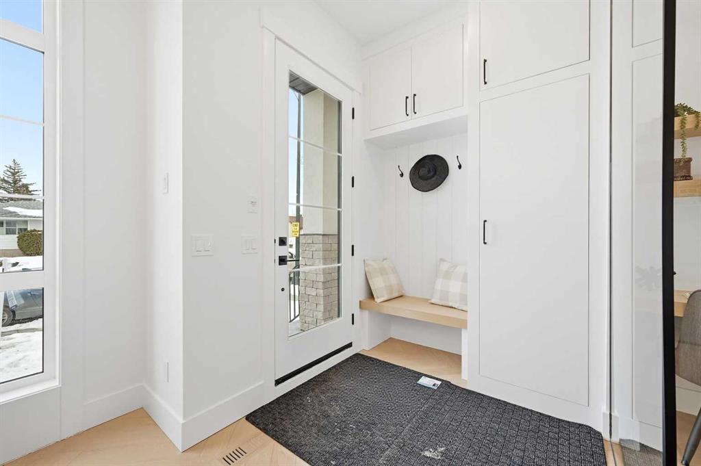 Third View of 2019 21 Avenue NW, Banff Trail, Calgary, Alberta, T2M 1M9