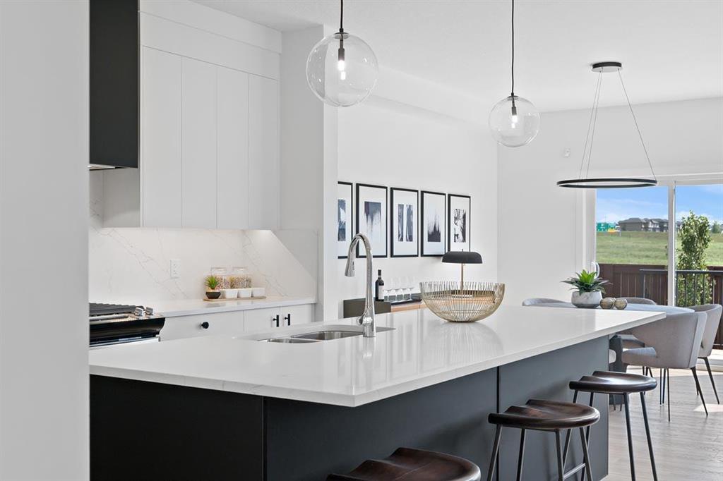 Fourth View of 10 Westland Park SW, West Springs, Calgary, Alberta, T3H 0W1