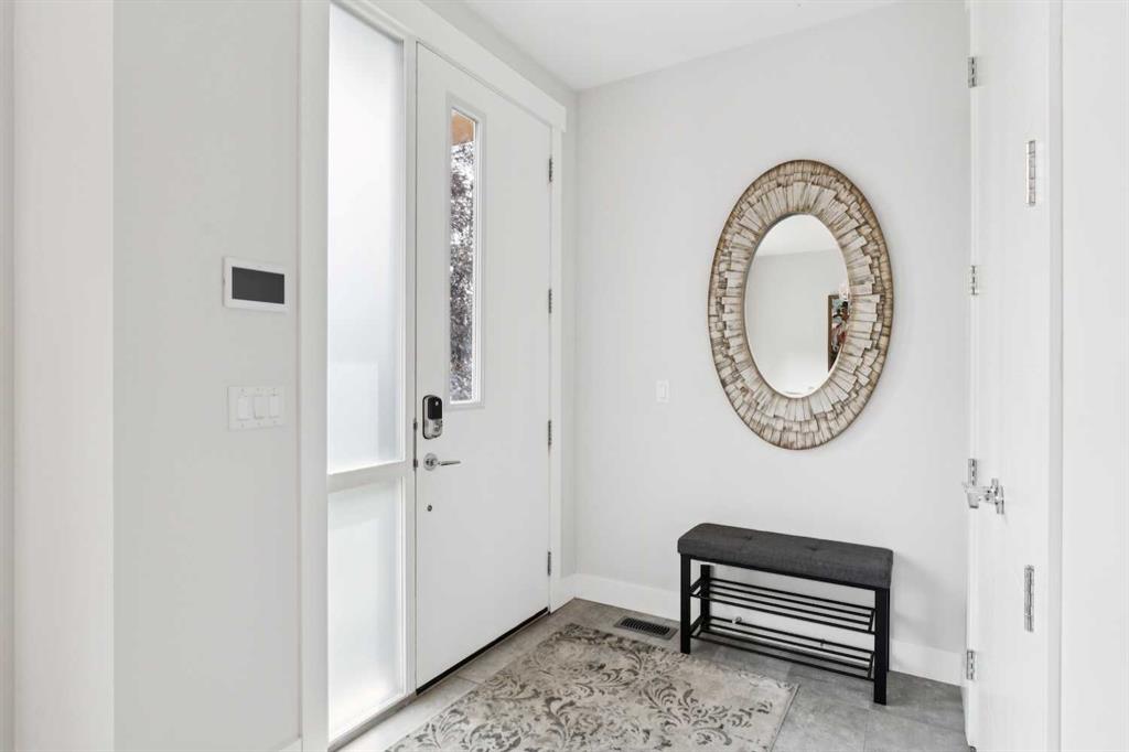 Fourth View of 2629 32 Street SW, Killarney/Glengarry, Calgary, Alberta, T3E 2R8