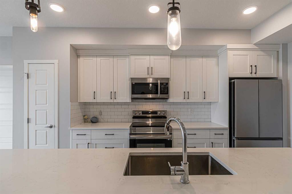 203, 360 Harvest Hills Way NE, A2278153, Alberta,