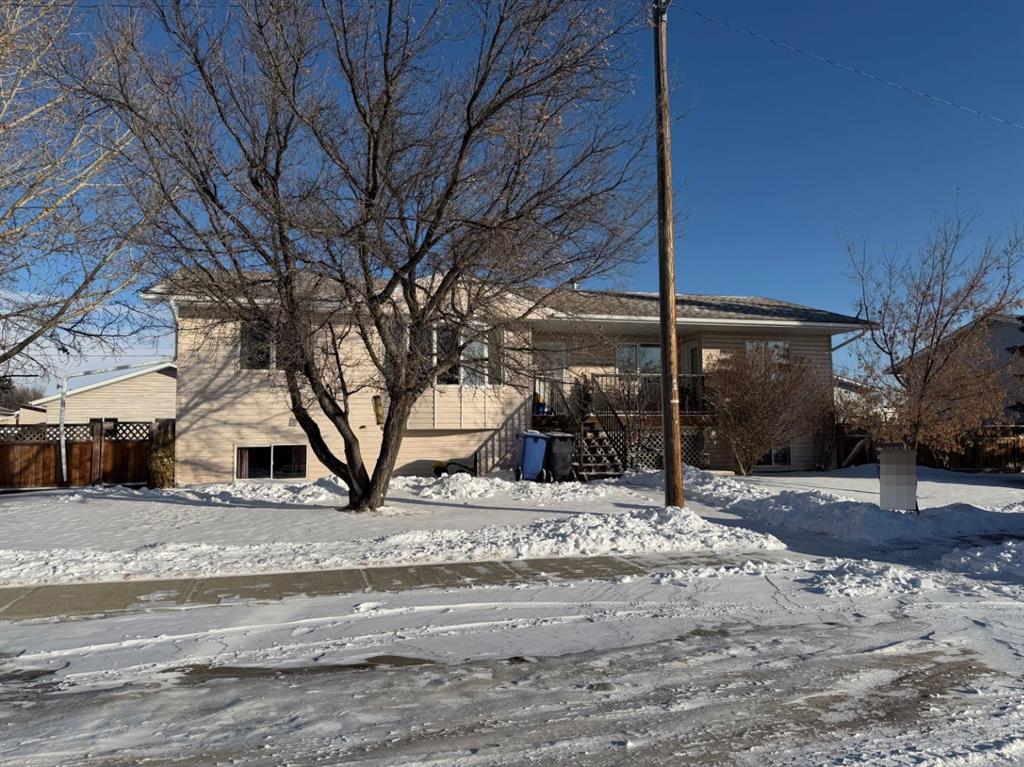 426 9 Street , A2278164, Alberta,