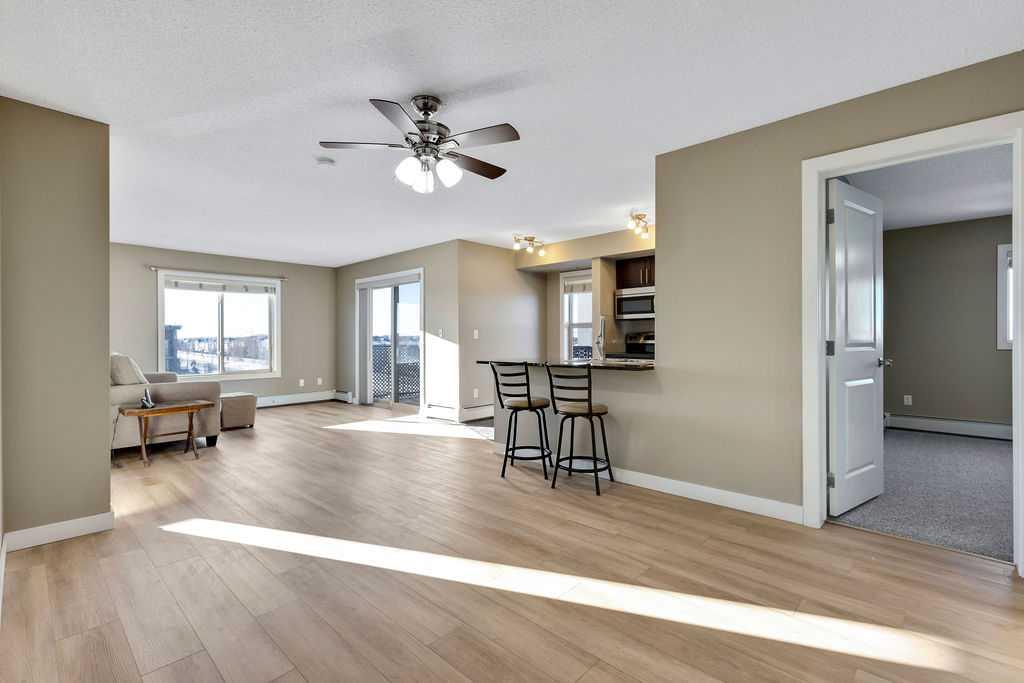 Second View of 7402, 403 Mackenzie Way SW, Downtown, Airdrie, Alberta, T4B 3V7