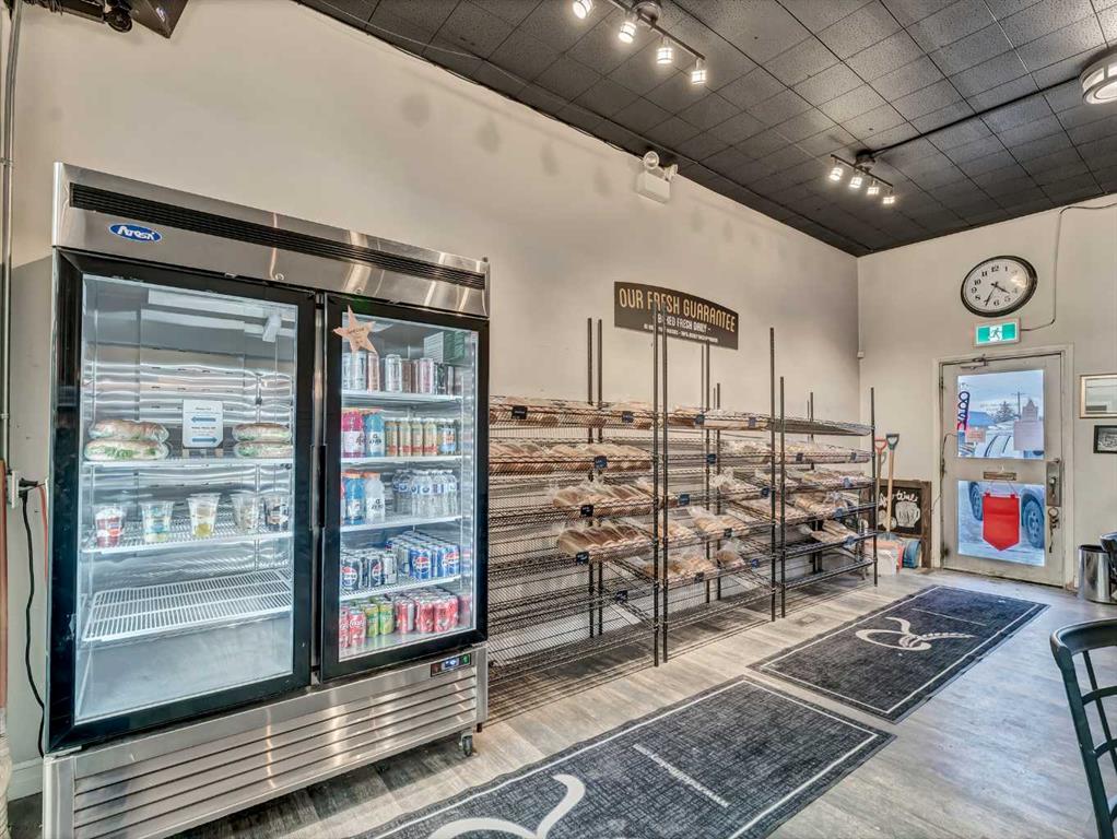 Fifth View of 8 3 Street SE, NONE, Redcliff, Alberta, T0J 2P0