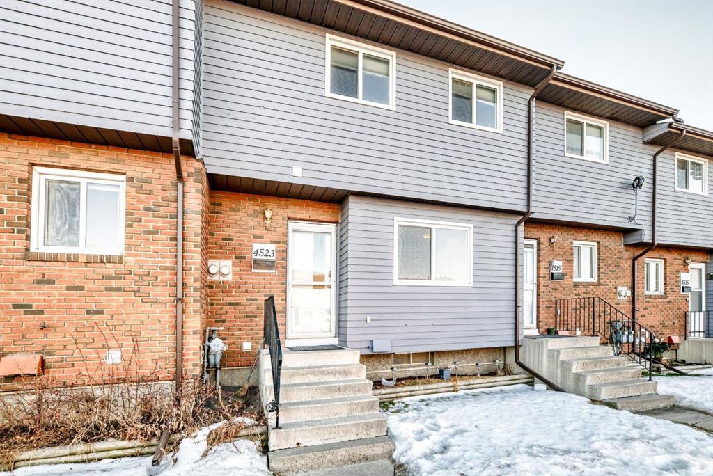 Second View of 4523 47 Street , Eastgate, Innisfail, Alberta, T4G 1P5