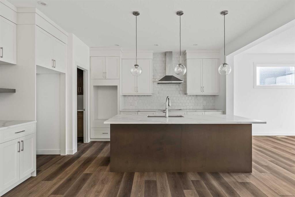 Fifth View of 208 Starling Place NW, Moraine, Calgary, Alberta, T3P 2W2