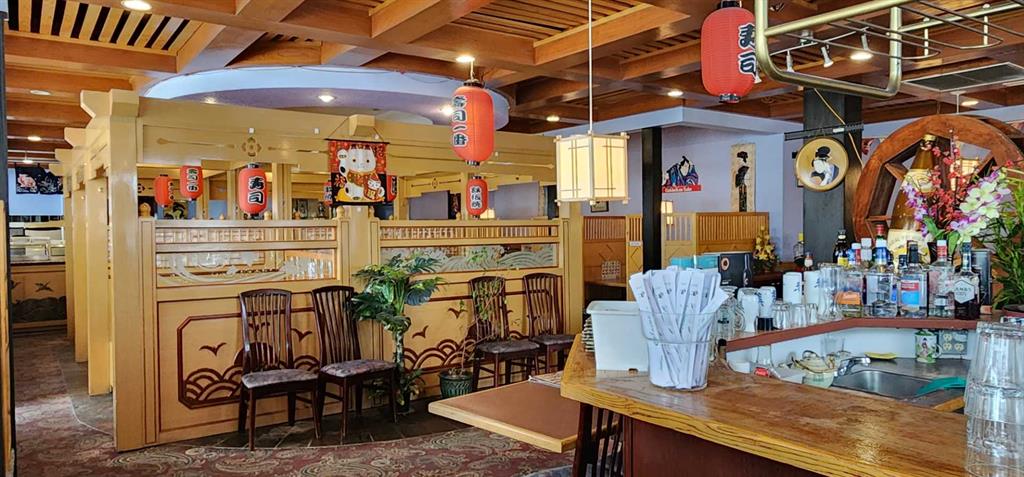 Third View of 1002, 37 Street SW  , Rosscarrock, Calgary, Alberta, T3C 1S1