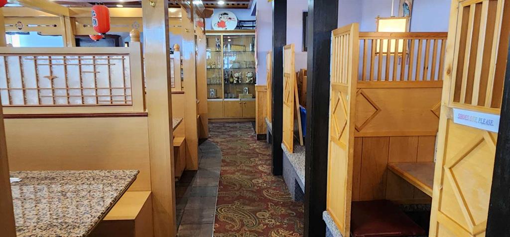 Fourth View of 1002, 37 Street SW  , Rosscarrock, Calgary, Alberta, T3C 1S1