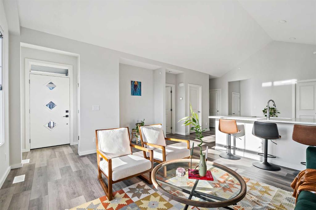 Fifth View of 9, 71 Lucas Street NW, Livingston, Calgary, Alberta, T3P 1S3