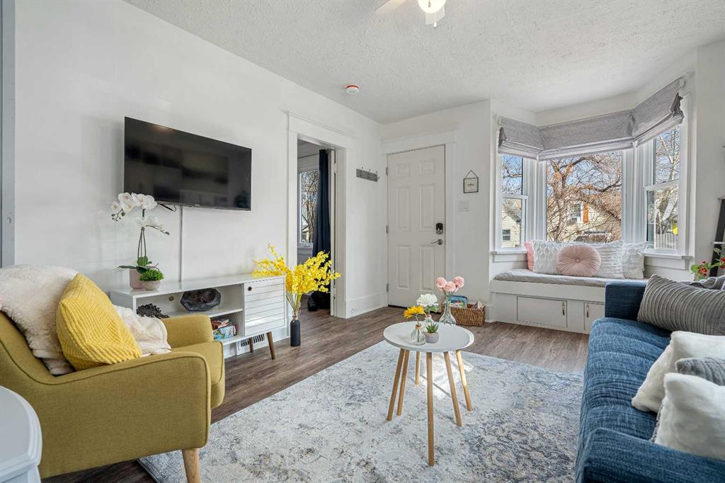 Fourth View of 133 1 Street , Downtown, Drumheller, Alberta, T0J0Y4