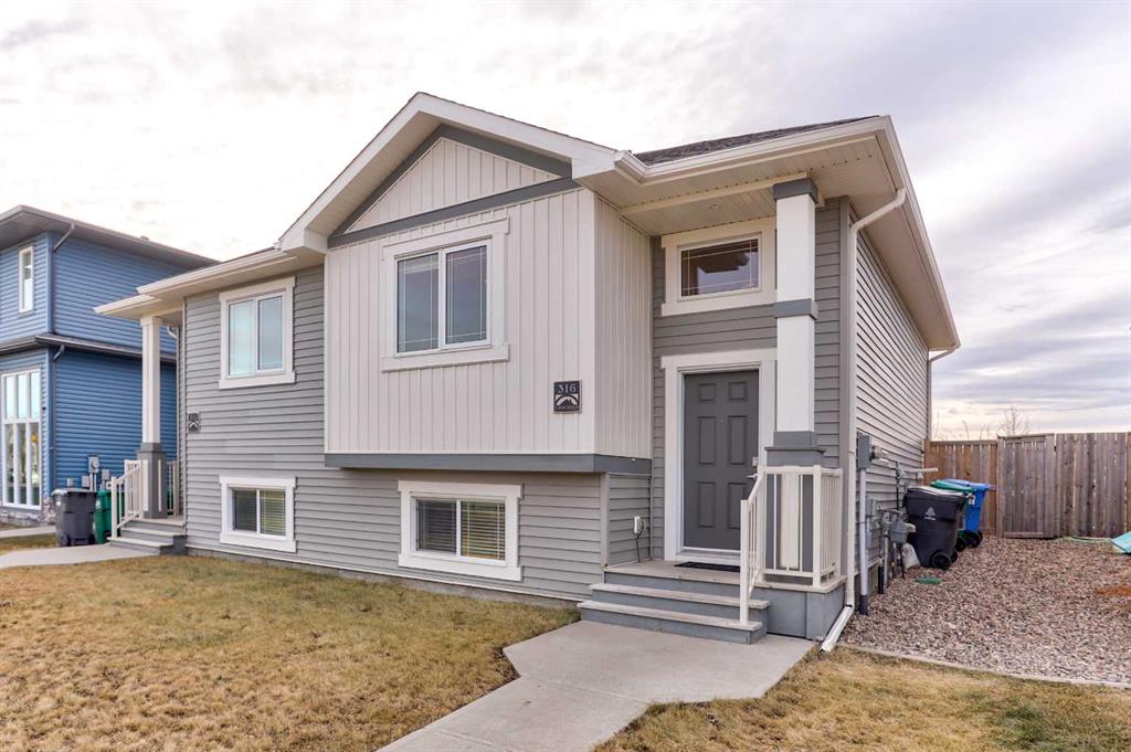 Third View of 316 Coalbanks Boulevard W, Copperwood, Lethbridge, Alberta, T1J 4V4