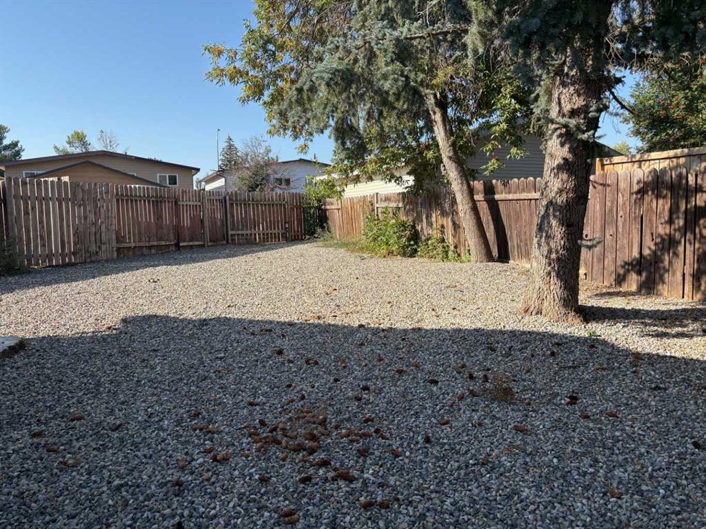 Fourth View of 40 Cayuga Crescent W, Indian Battle Heights, Lethbridge, Alberta, T1K 5H5