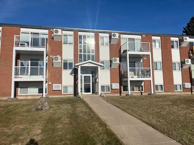 12, 512 McCutcheon Drive NW, A2278768, Alberta,