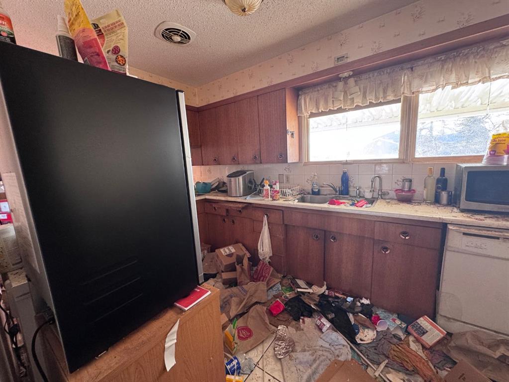 Fifth View of 5701 46 Avenue , NONE, Stettler, Alberta, T0C 2L1