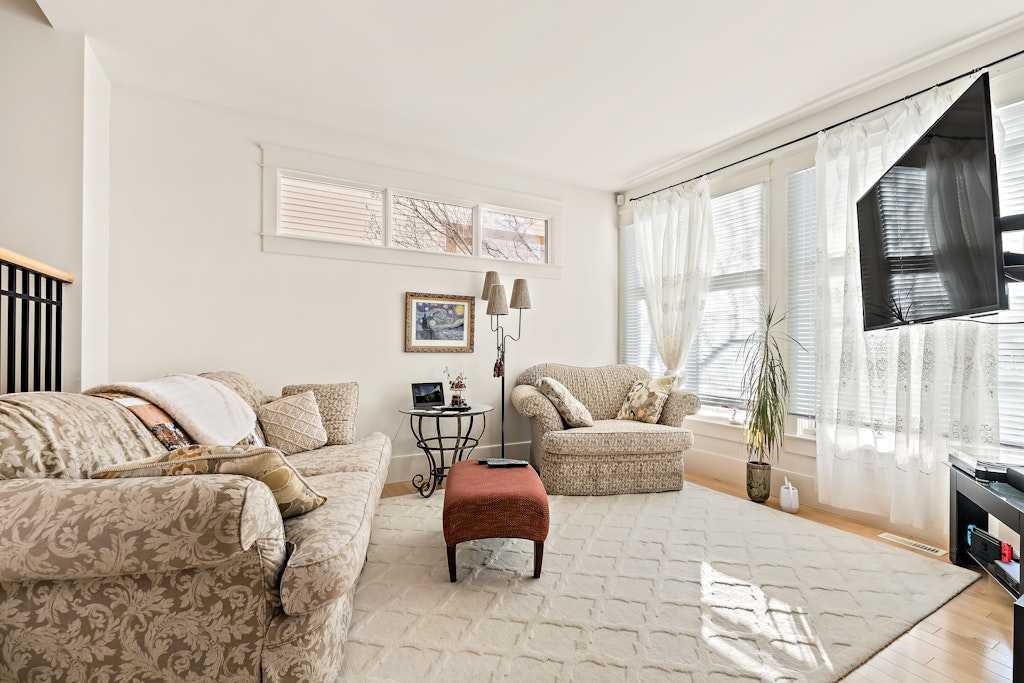 Third View of 926 8 Avenue SE, Inglewood, Calgary, Alberta, T2G 0M3