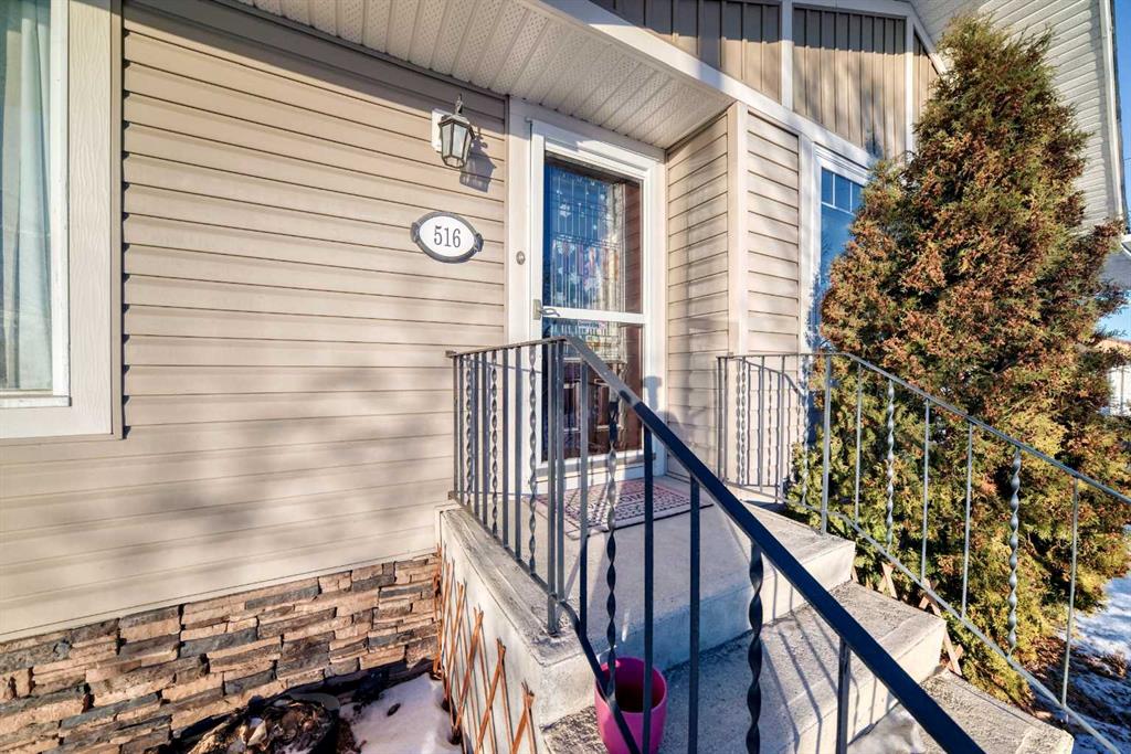 Fourth View of 516 2 Avenue NE, Old Town, Airdrie, Alberta, T4B1R4
