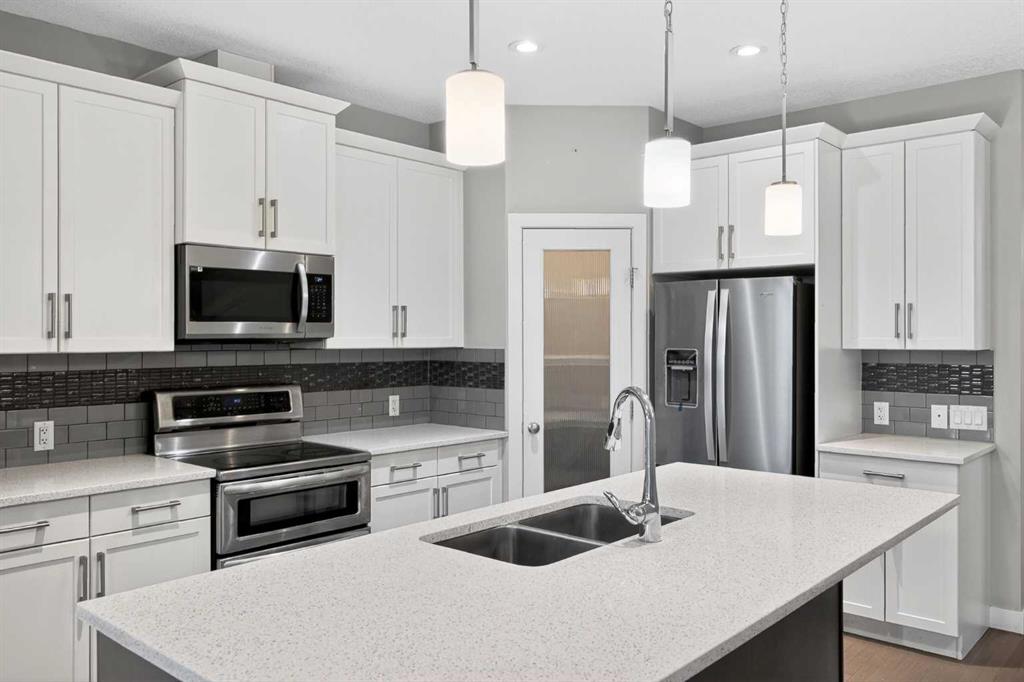 Third View of 130 Evanscrest Terrace NW, Evanston, Calgary, Alberta, T3P 0R6