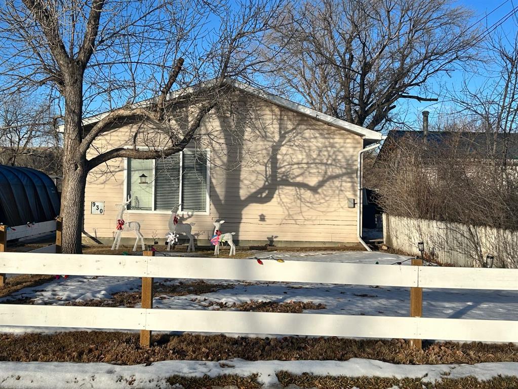 Second View of 930 Newcastle Trail  , Newcastle, Drumheller, Alberta, T0J 0Y2