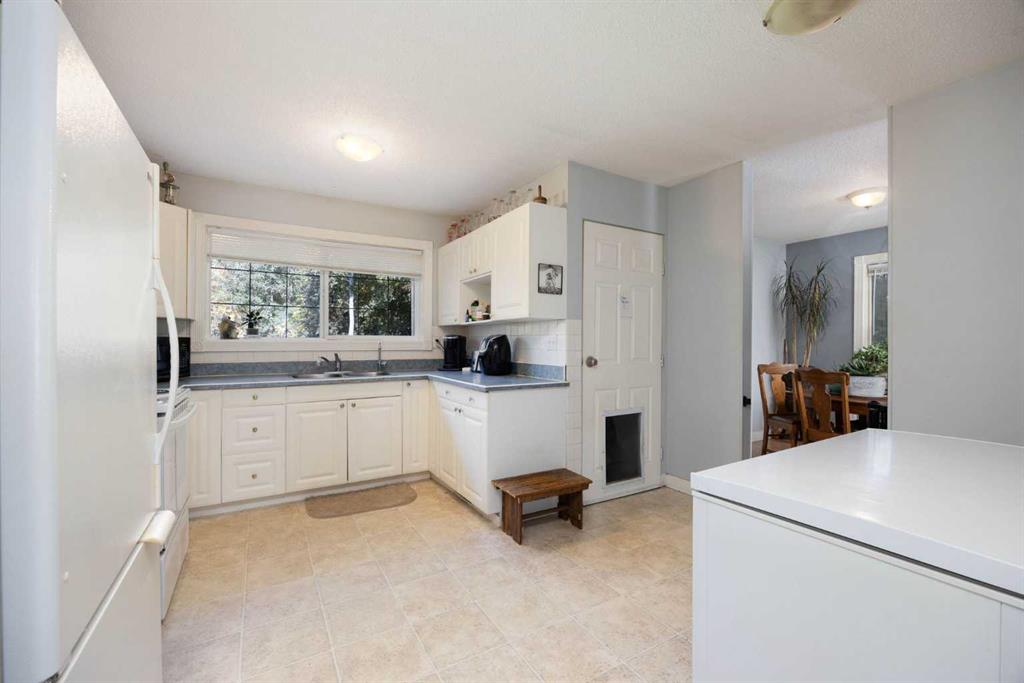 Fifth View of 54 Birch Road , Downtown, Fort McMurray, Alberta, T9H1J7