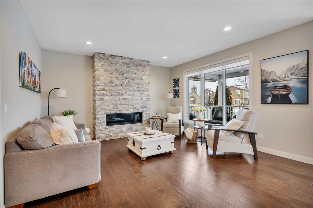 Third View of 30 Veronica Close , Vanier East, Red Deer, Alberta, T4R 0N2