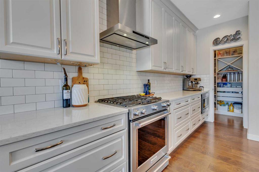 Fifth View of 30 Veronica Close , Vanier East, Red Deer, Alberta, T4R 0N2