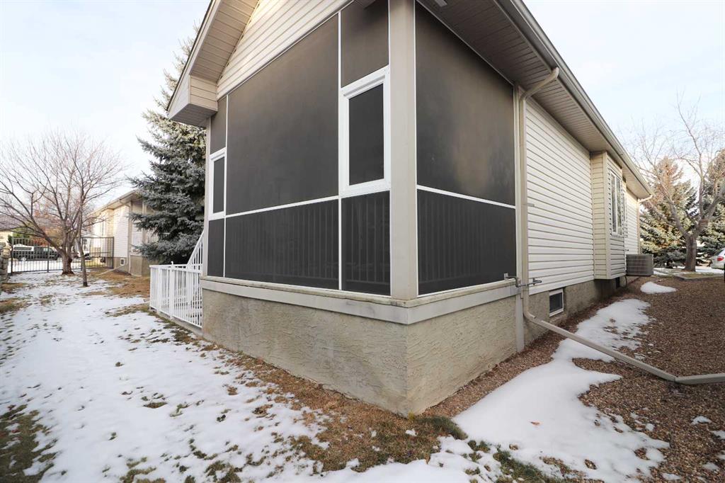 Fifth View of 242 Washington Way SE, River Flats, Medicine Hat, Alberta, T1A8V2
