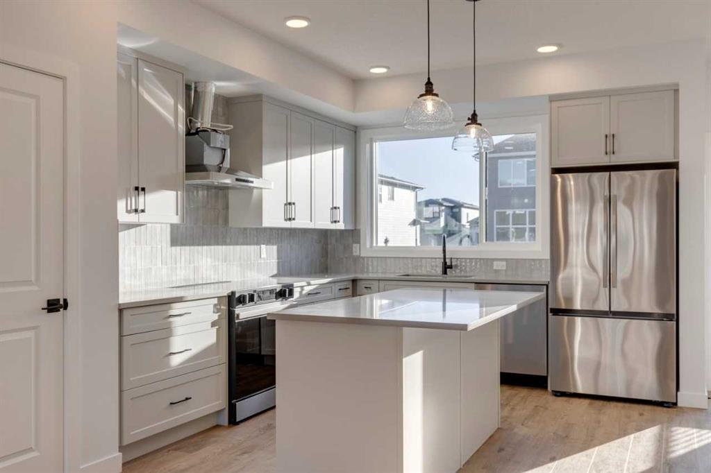 347 Fireside Drive , A2278970, Alberta,