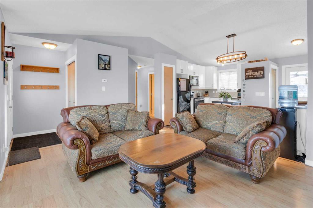 Fifth View of 313 Carriage Lane Drive , NONE, Carstairs, Alberta, T0M 0N0