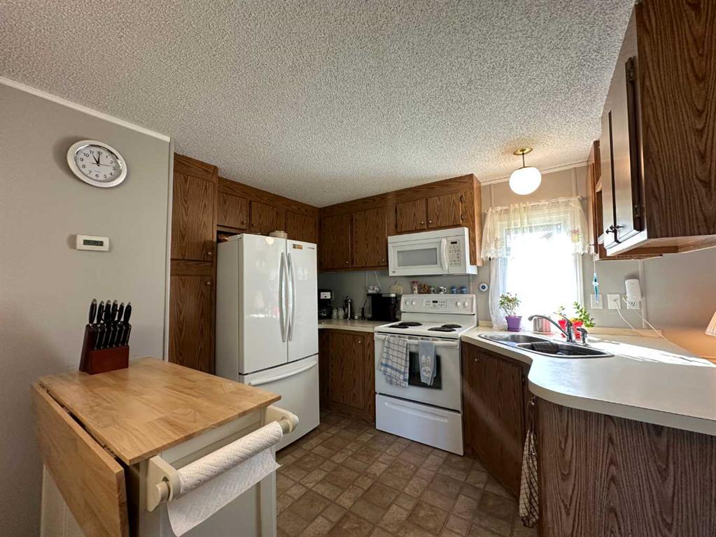 Fifth View of 29, 6205 54 Street , Poplar Grove Community, Ponoka, Alberta, T4J 1M5