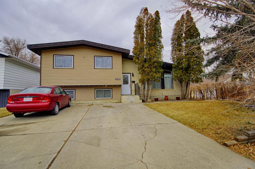 Second View of 2418 20 Street N, Winston Churchill, Lethbridge, Alberta, T1H 4T8