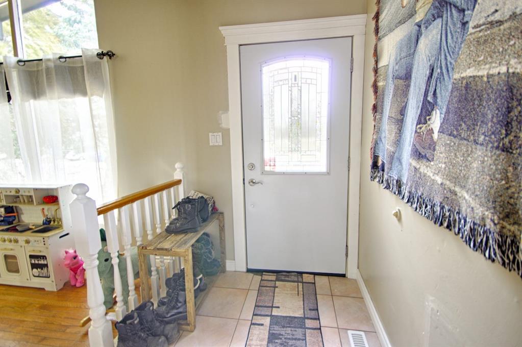 Fourth View of 2418 20 Street N, Winston Churchill, Lethbridge, Alberta, T1H 4T8