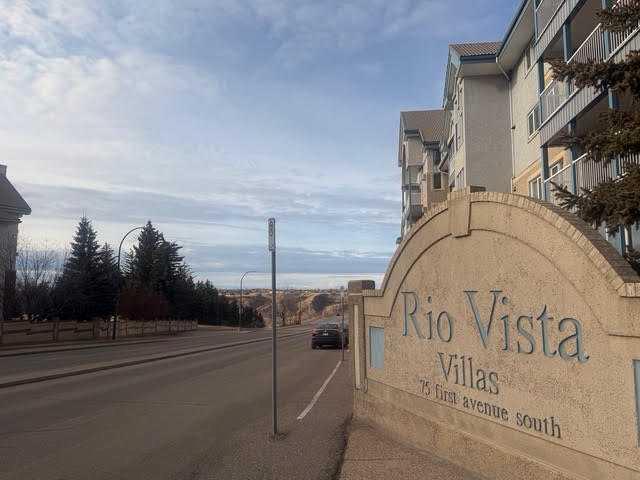 208, 75 1 Avenue S, A2279122, Alberta,