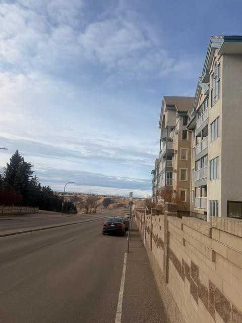 Fourth View of 208, 75 1 Avenue S, Downtown, Lethbridge, Alberta, T1J 4R2
