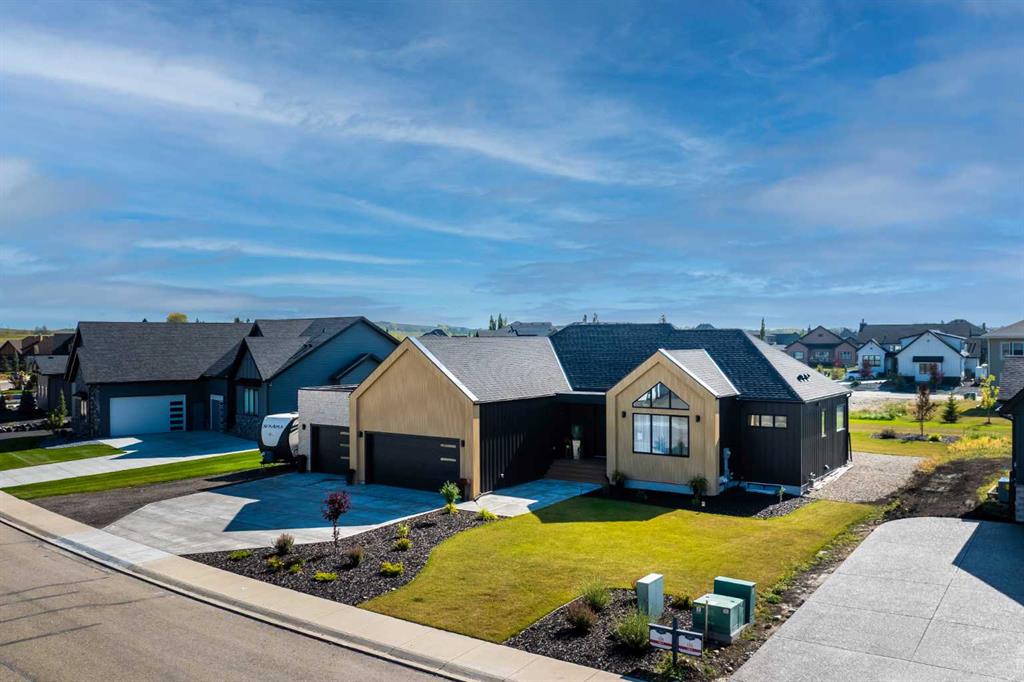 19 Monterra Way , A2279150, Alberta,