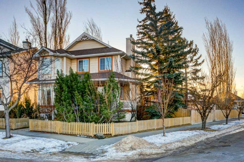Third View of 5 Inverness Court SE, McKenzie Towne, Calgary, Alberta, T2Z 2W8