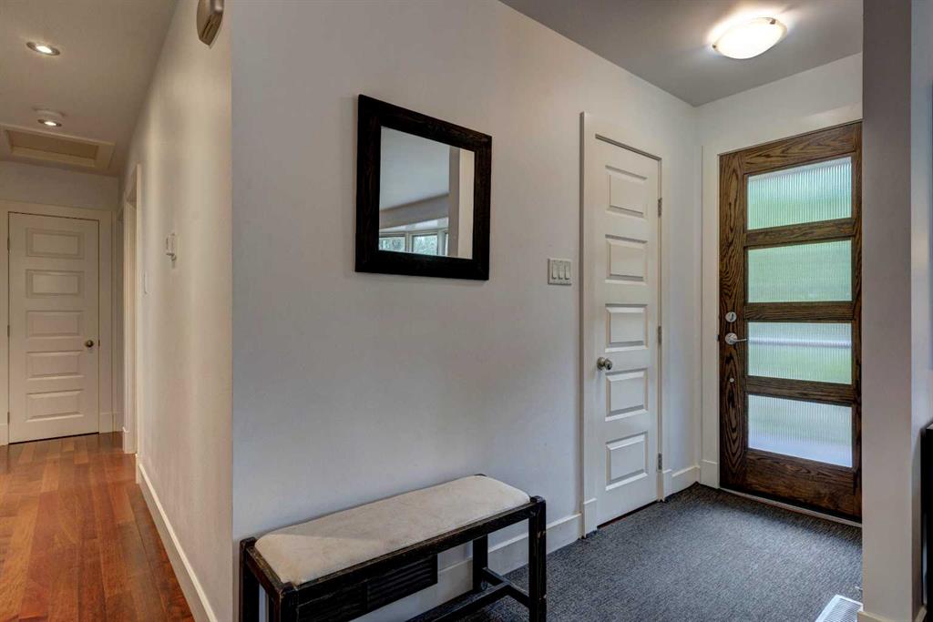 Fourth View of 82 Gladys Ridge Road SW, Glendale, Calgary, Alberta, T3E 4J1