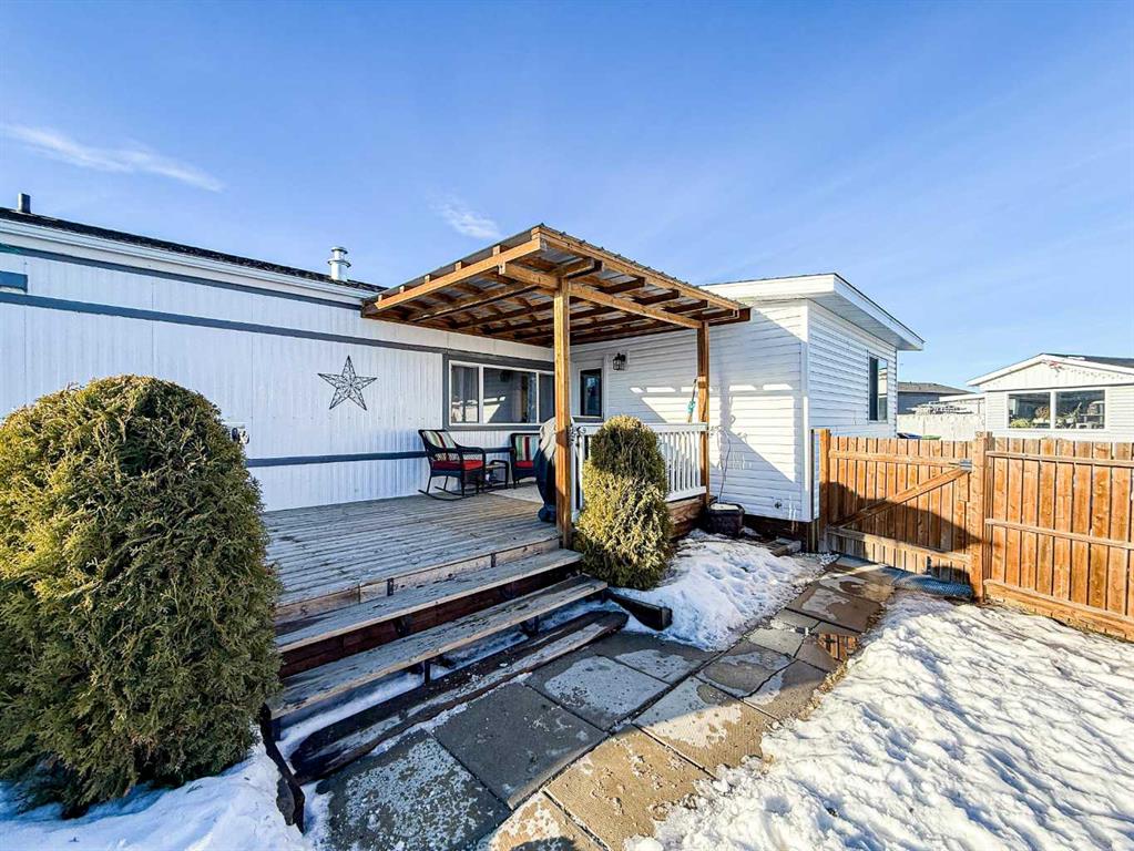 Second View of 19, 5103 61 Avenue , NONE, Olds, Alberta, T4H 1L5