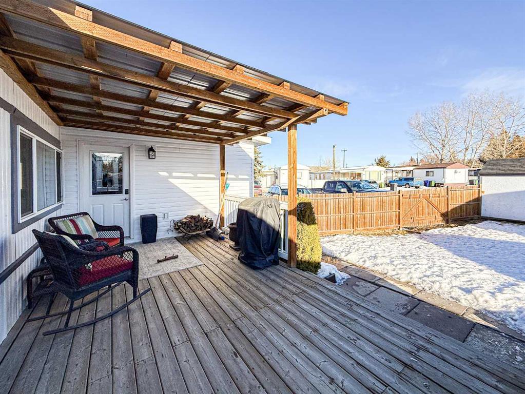 Fifth View of 19, 5103 61 Avenue , NONE, Olds, Alberta, T4H 1L5