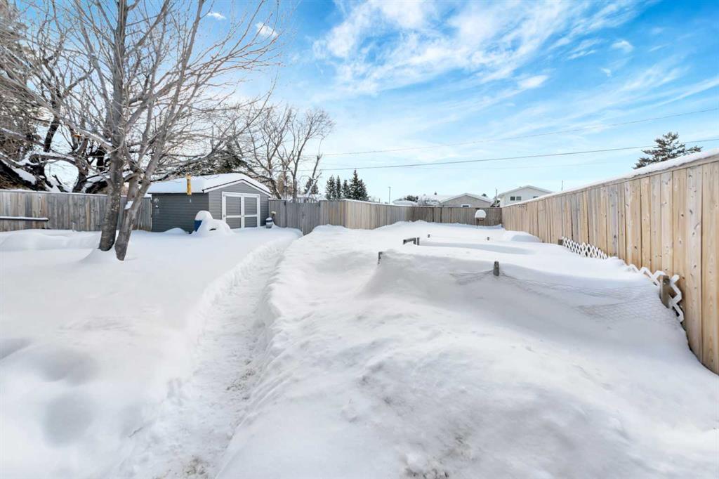 Fifth View of 230 2 Avenue , NONE, St. Walburg, Saskatchewan, S0M 2T0