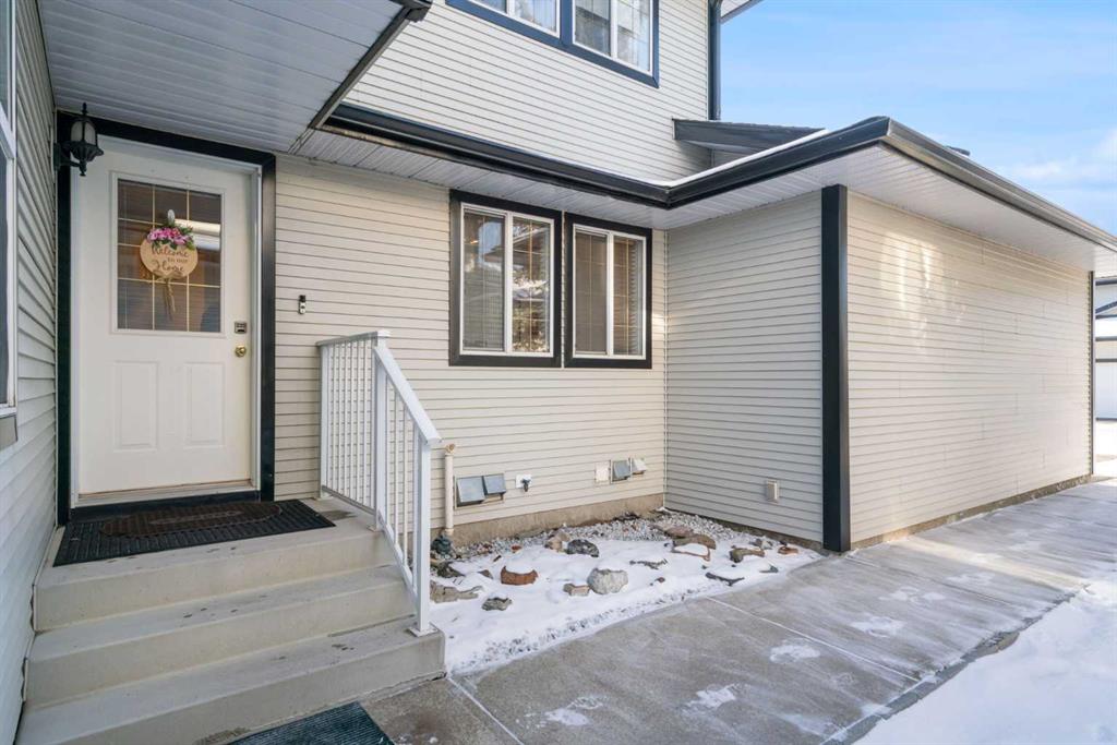 Third View of 25, 12 Silver Creek Boulevard NW, Silver Creek, Airdrie, Alberta, T4B 2R2